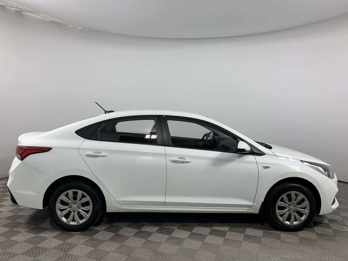 Купить Hyundai Solaris, 2019, 126 048 км, фото №4