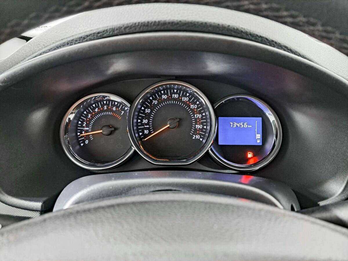 Купить Renault Sandero Stepway, 2017, 73 000 км, фото №11