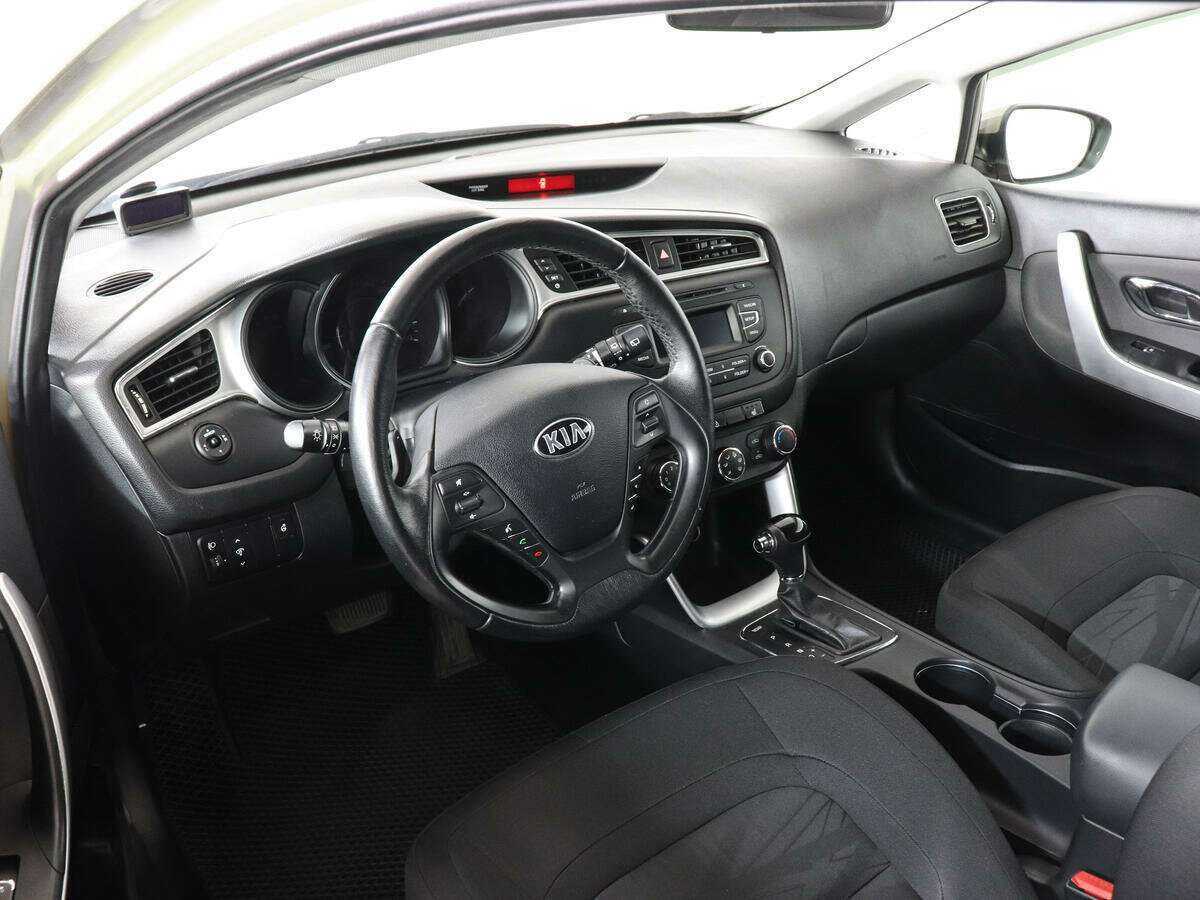 Купить Kia Ceed, 2016, 80 415 км, фото №9