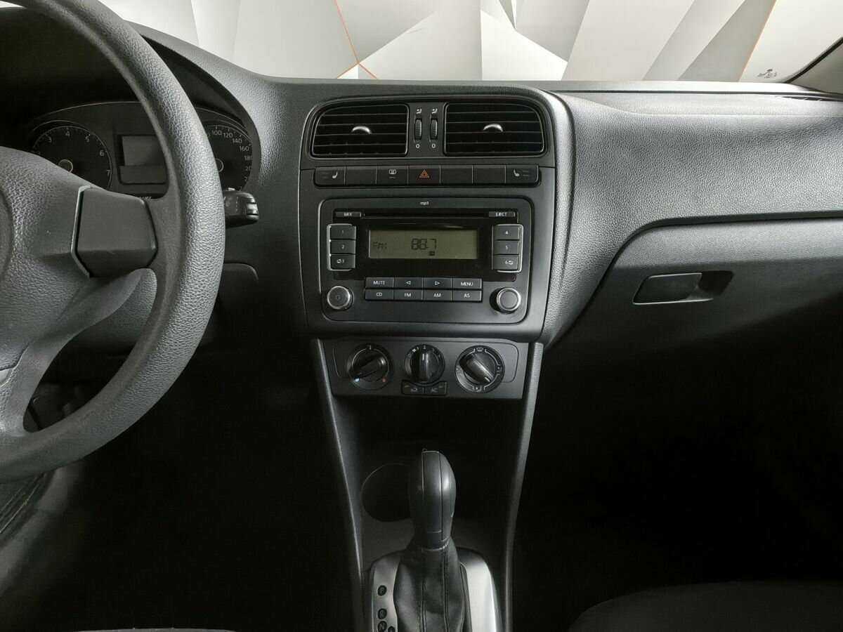 Купить Volkswagen Polo, 2012, 85 181 км, фото №11