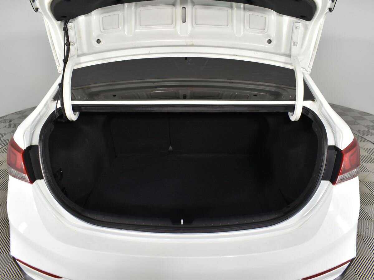 Купить Hyundai Solaris, 2018, 120 071 км, фото №16