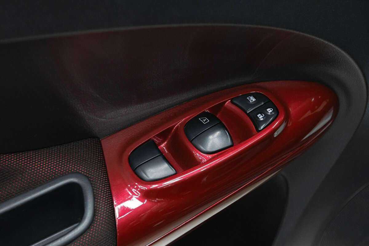 Купить Nissan Juke, 2012, 88 000 км, фото №17