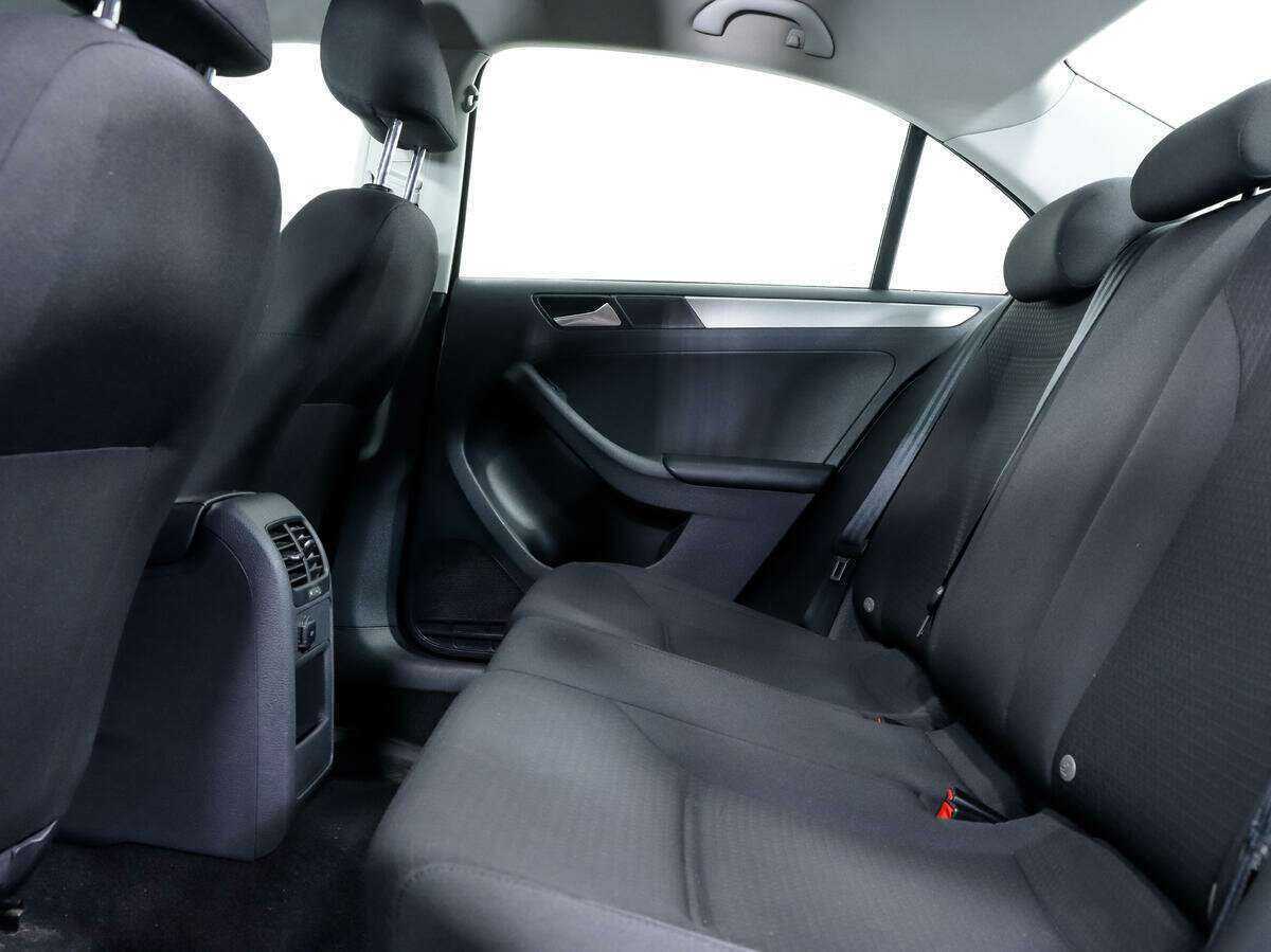 Купить Volkswagen Jetta, 2015, 219 580 км, фото №11