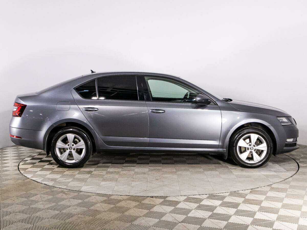 Купить Skoda Octavia, 2018, 311 613 км, фото №4
