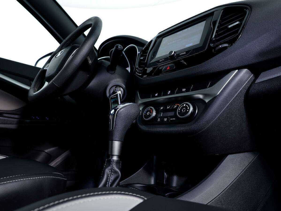 Купить Lada (ВАЗ) Vesta, 2019, 72 892 км, фото №16