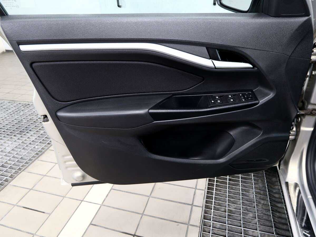 Купить Lada (ВАЗ) Vesta SW, 2020, 101 000 км, фото №14