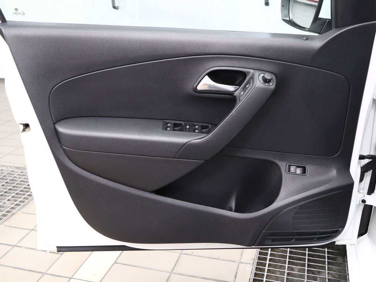 Купить Volkswagen Polo, 2019, 48 000 км, фото №6