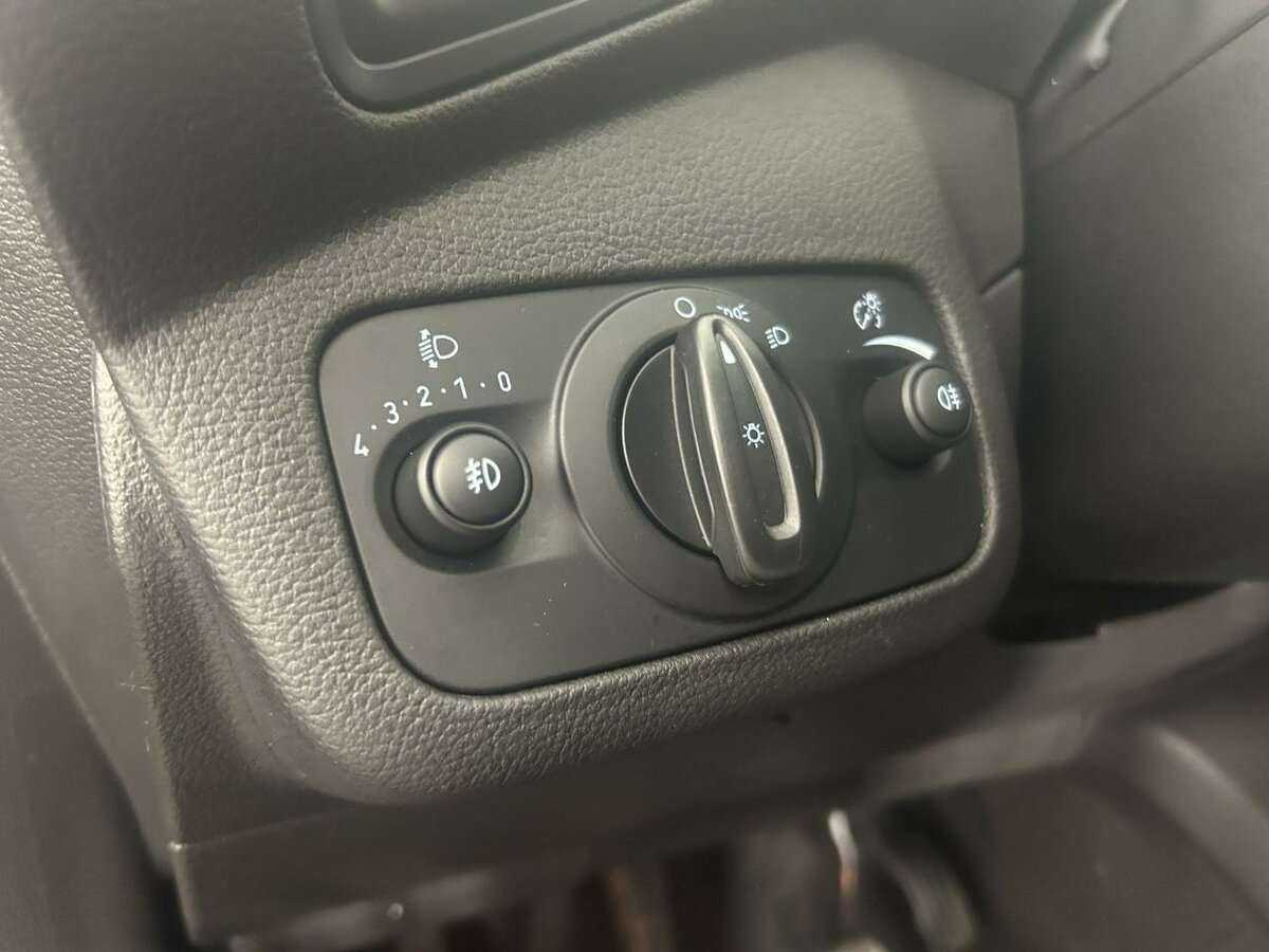 Купить Ford Kuga, 2015, 95 000 км, фото №9