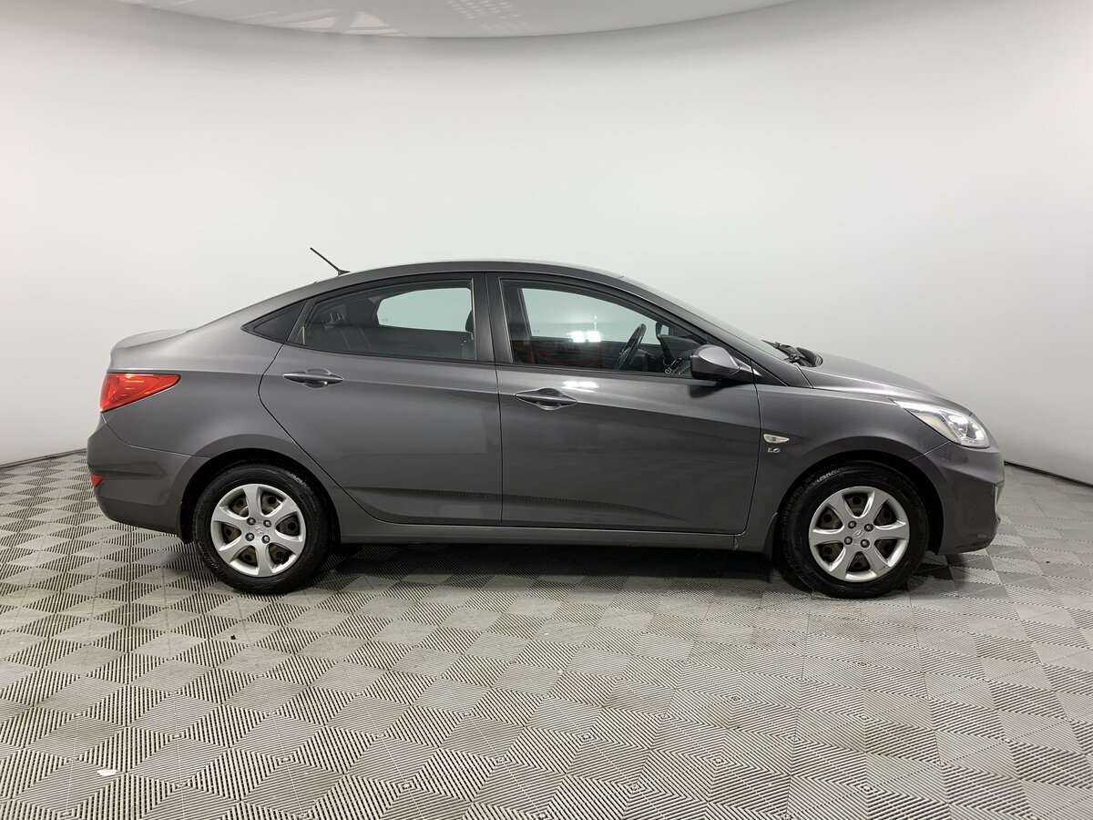 Купить Hyundai Solaris, 2013, 56 055 км, фото №4
