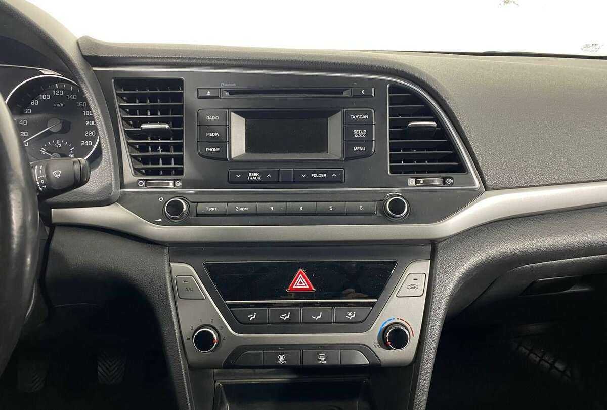 Купить Hyundai Elantra, 2017, 132 960 км, фото №11