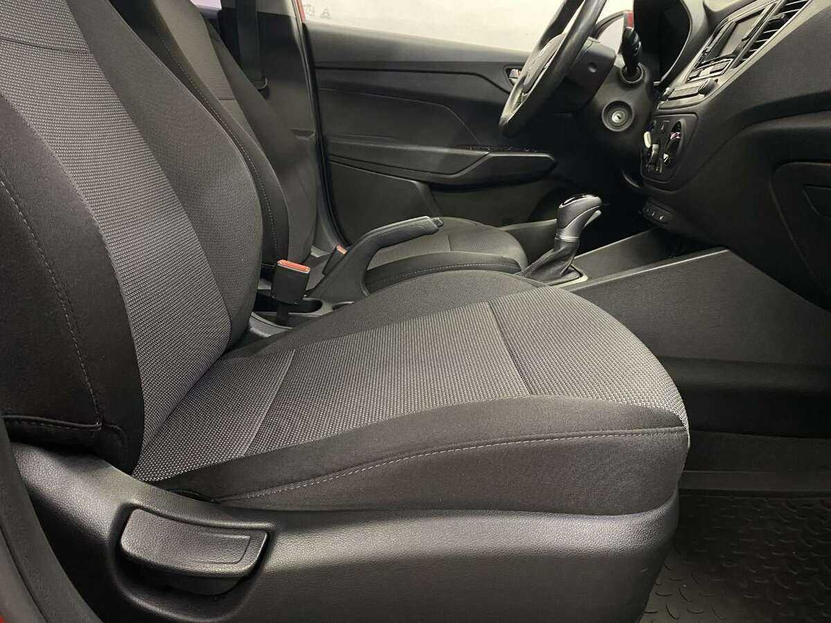 Купить Hyundai Solaris, 2018, 77 668 км, фото №14