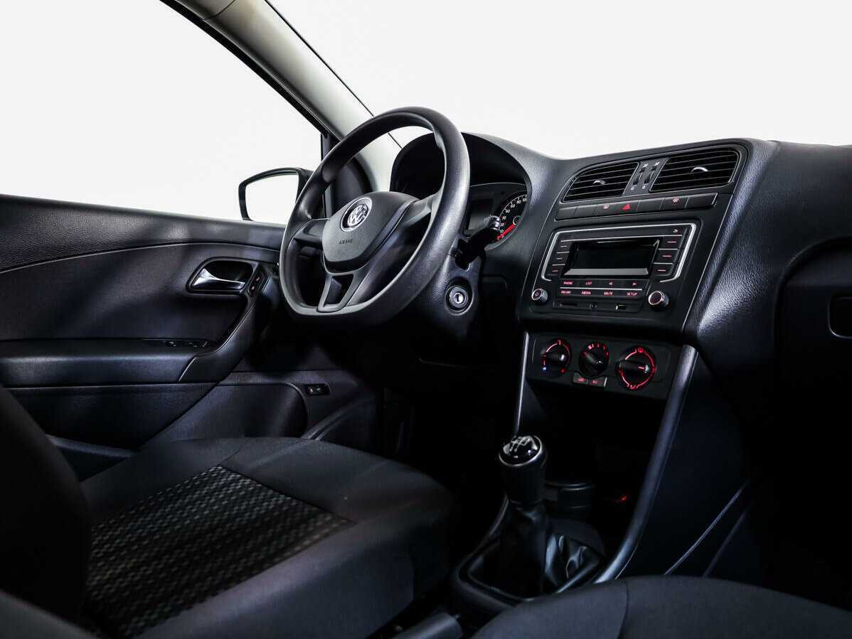 Купить Volkswagen Polo, 2016, 101 667 км, фото №8
