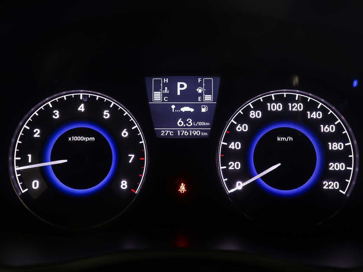 Купить Hyundai Solaris, 2016, 176 189 км, фото №13