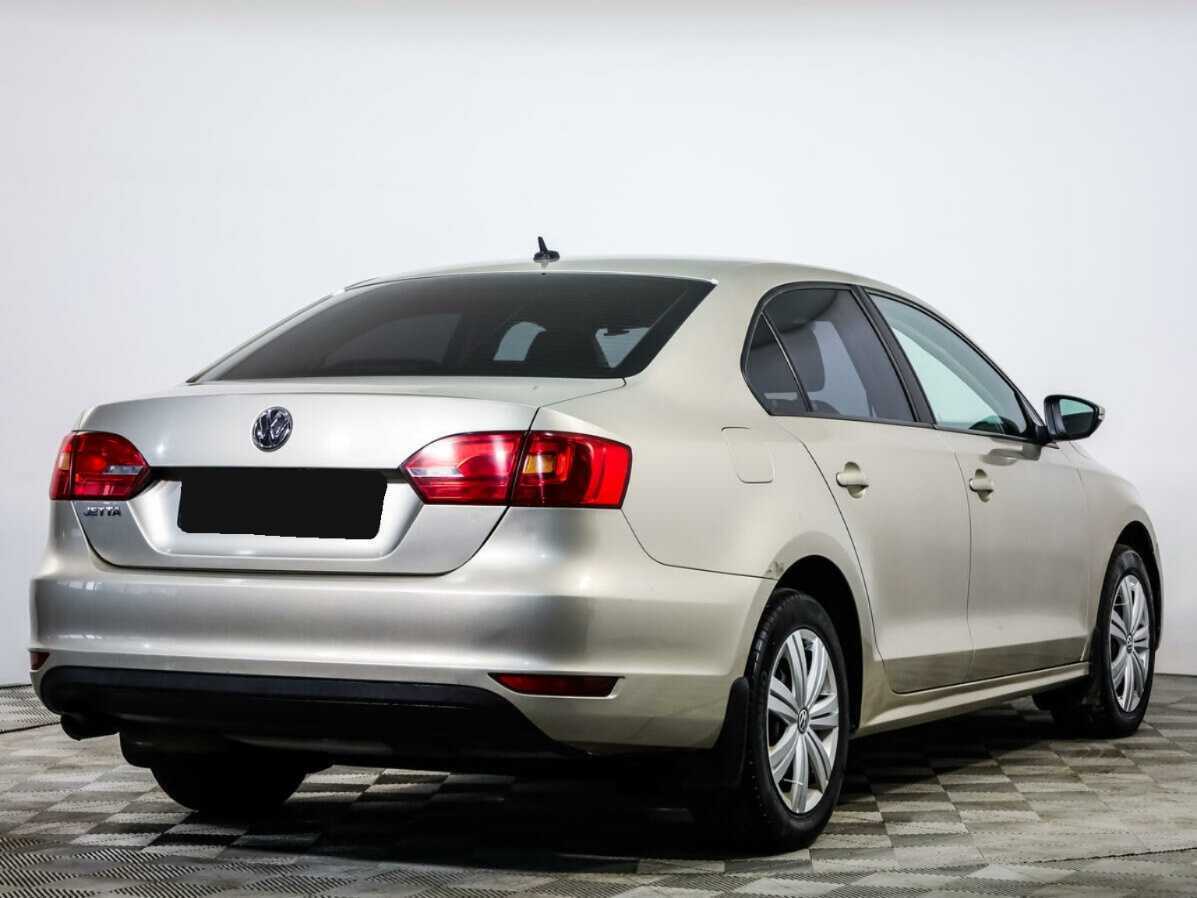Купить Volkswagen Jetta, 2012, 182 859 км, фото №4