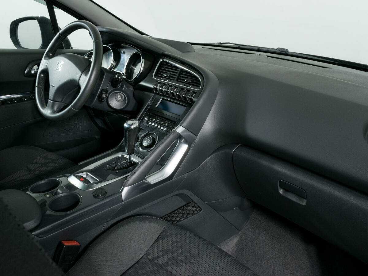 Купить Peugeot 3008, 2012, 223 670 км, фото №9