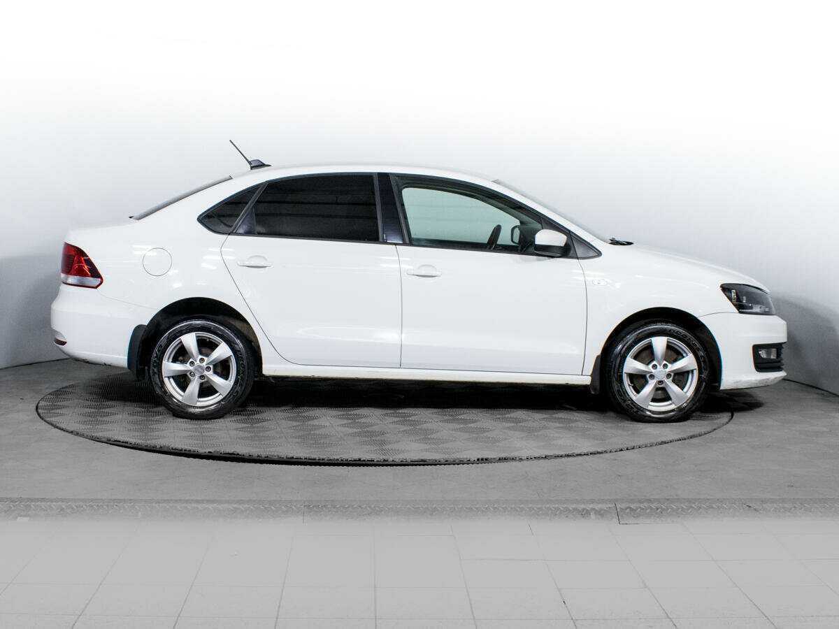 Купить Volkswagen Polo, 2017, 77 025 км, фото №4