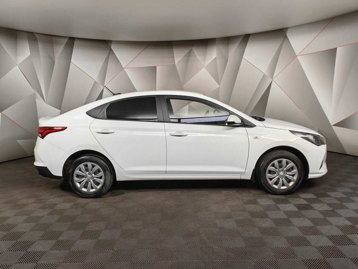 Купить Hyundai Solaris, 2021, 60 846 км, фото №6