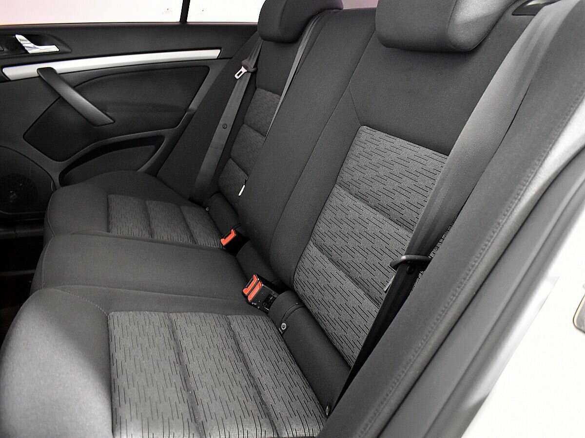 Купить Skoda Octavia, 2012, 133 699 км, фото №9