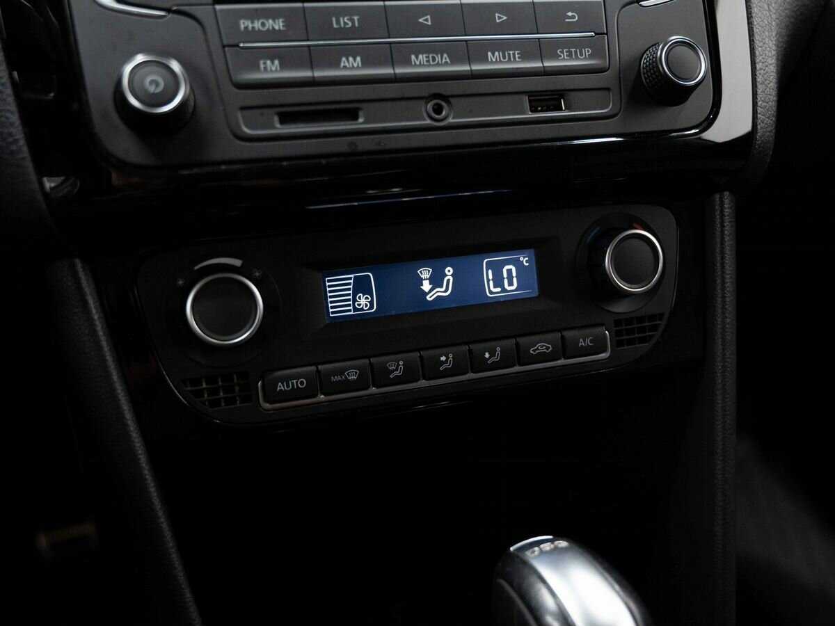 Купить Volkswagen Polo, 2016, 106 000 км, фото №18