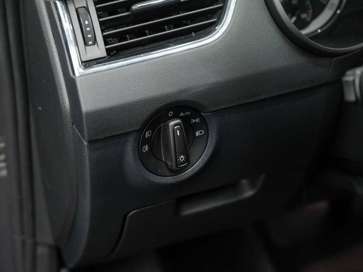 Купить Skoda Octavia, 2017, 202 064 км, фото №16