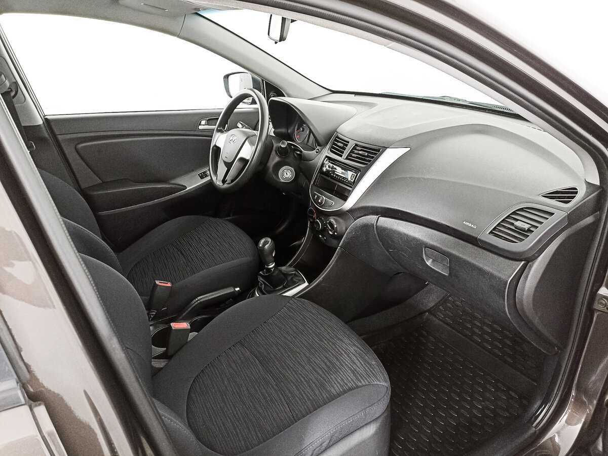 Купить Hyundai Solaris, 2014, 70 502 км, фото №9