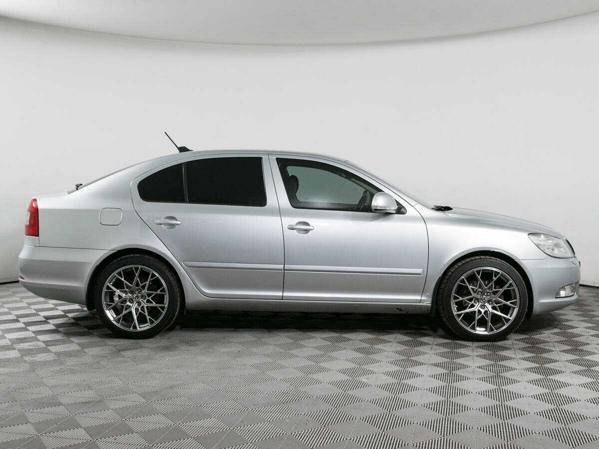 Купить Skoda Octavia, 2013, 227 457 км, фото №4