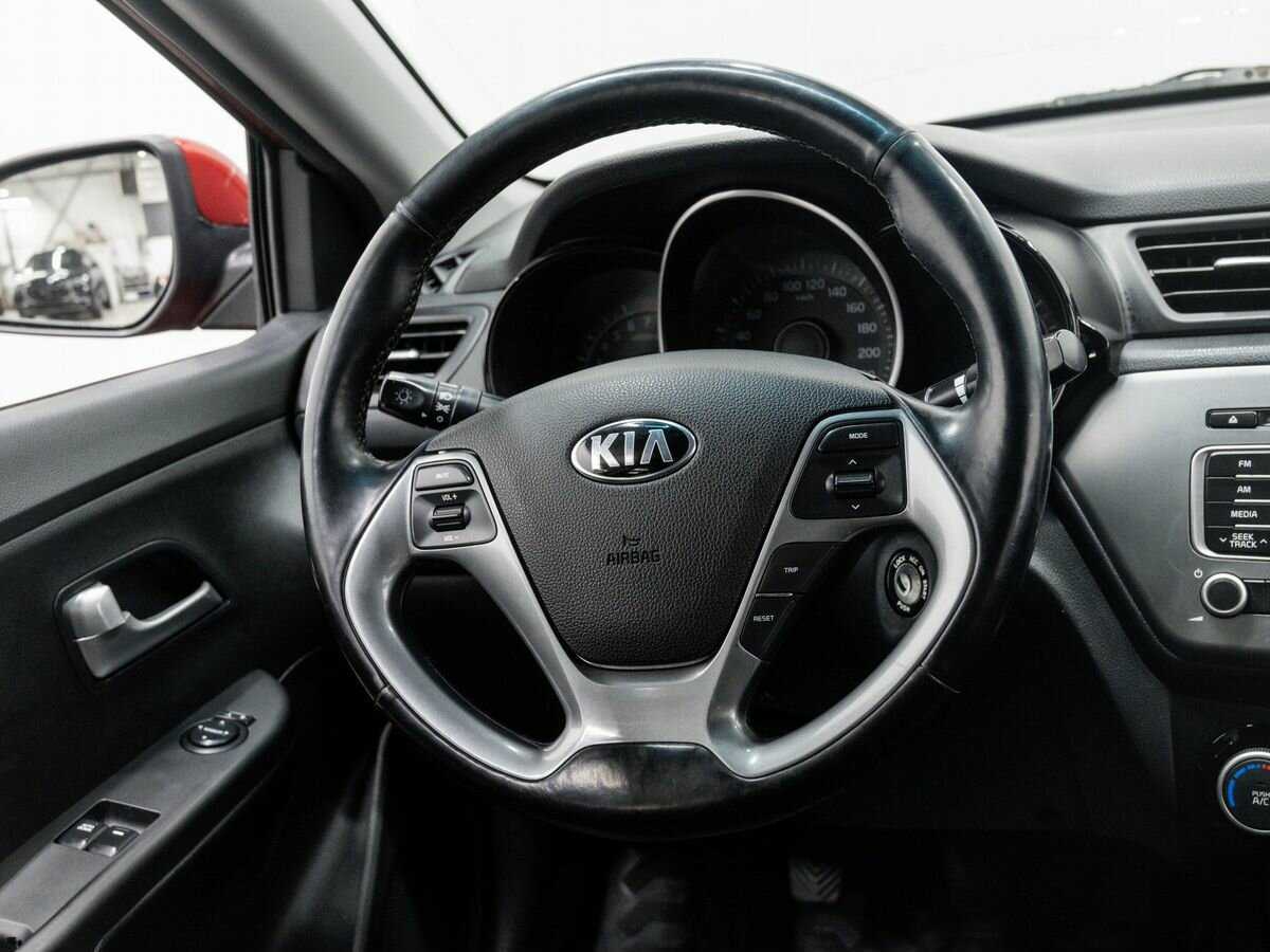 Купить Kia Rio, 2016, 90 000 км, фото №11