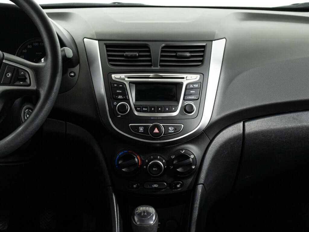 Купить Hyundai Solaris, 2016, 160 973 км, фото №14