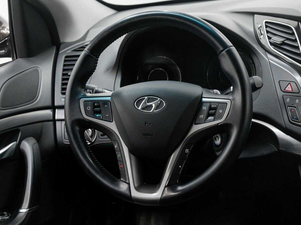 Купить Hyundai i40, 2016, 178 730 км, фото №12