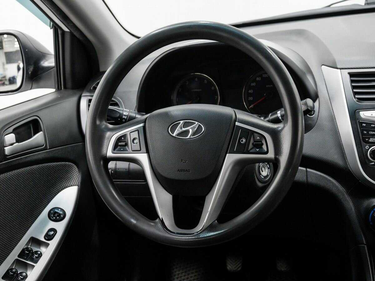 Купить Hyundai Solaris, 2013, 350 000 км, фото №12