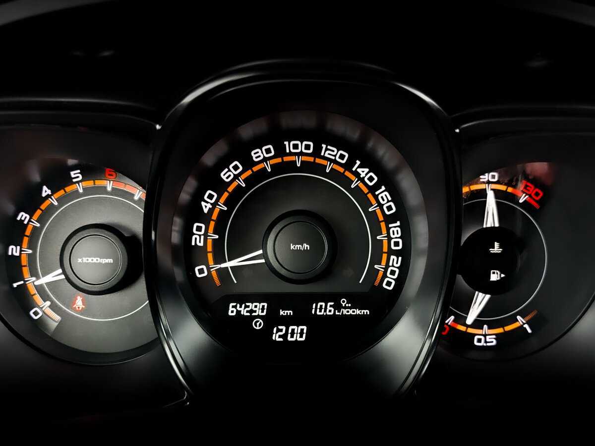 Купить Lada (ВАЗ) Vesta, 2017, 64 289 км, фото №13