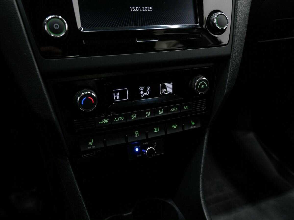 Купить Skoda Rapid, 2018, 87 000 км, фото №17