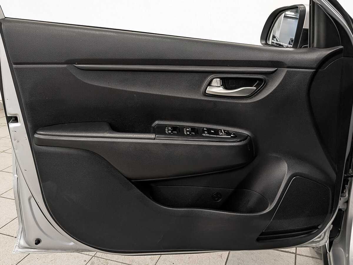 Купить Kia Rio X-Line, 2020, 187 948 км, фото №18