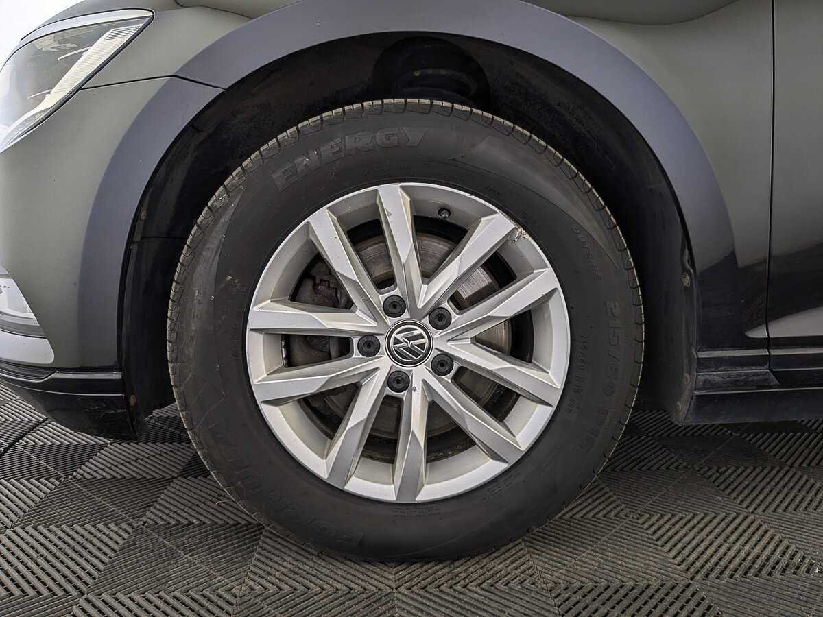 Купить Volkswagen Passat, 2016, 135 253 км, фото №18