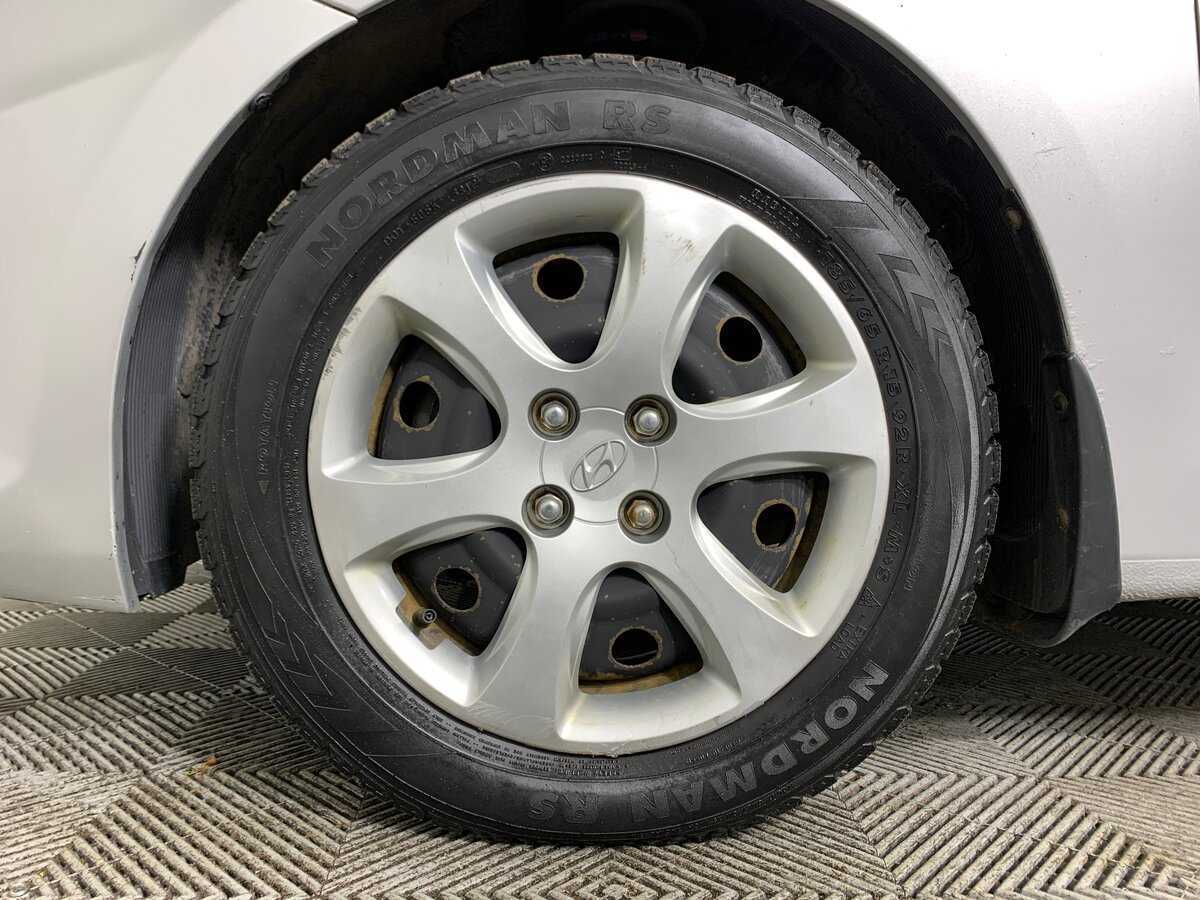 Купить Hyundai Solaris, 2012, 124 000 км, фото №9