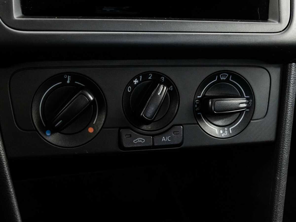 Купить Volkswagen Polo, 2017, 156 000 км, фото №12