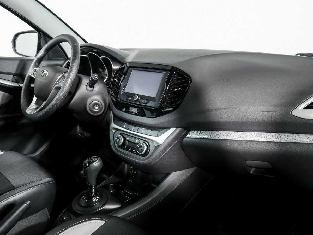 Купить Lada (ВАЗ) Vesta SW Cross, 2018, 74 551 км, фото №9