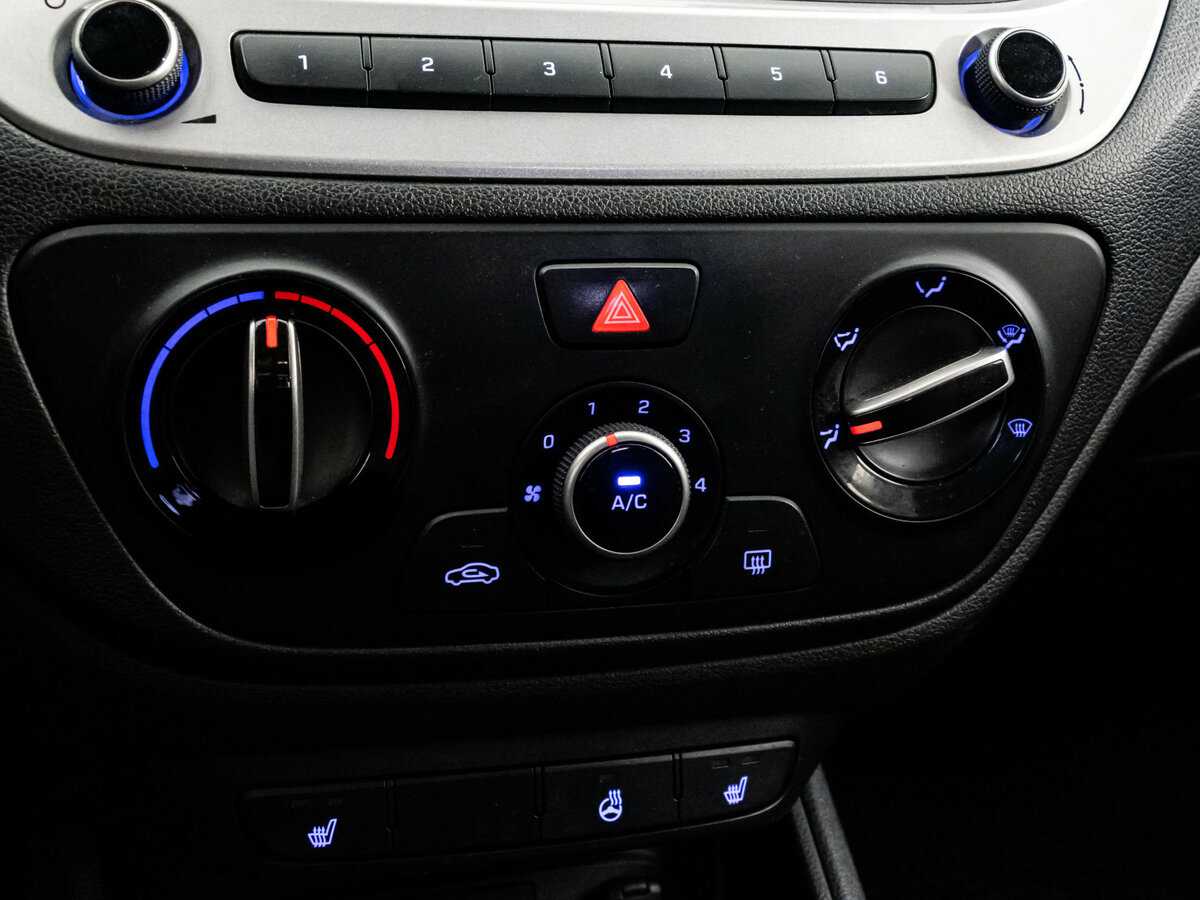 Купить Hyundai Solaris, 2018, 199 320 км, фото №14