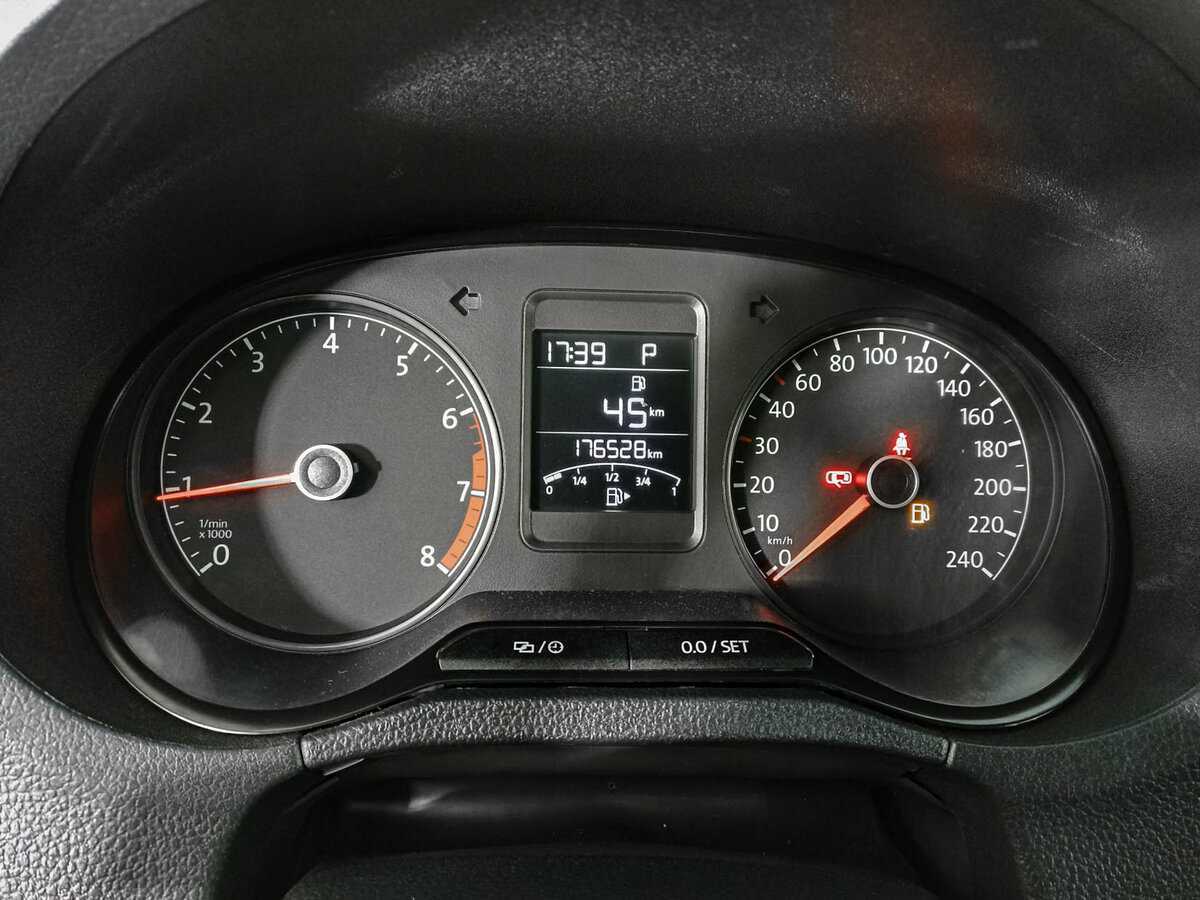 Купить Volkswagen Polo, 2016, 176 528 км, фото №13