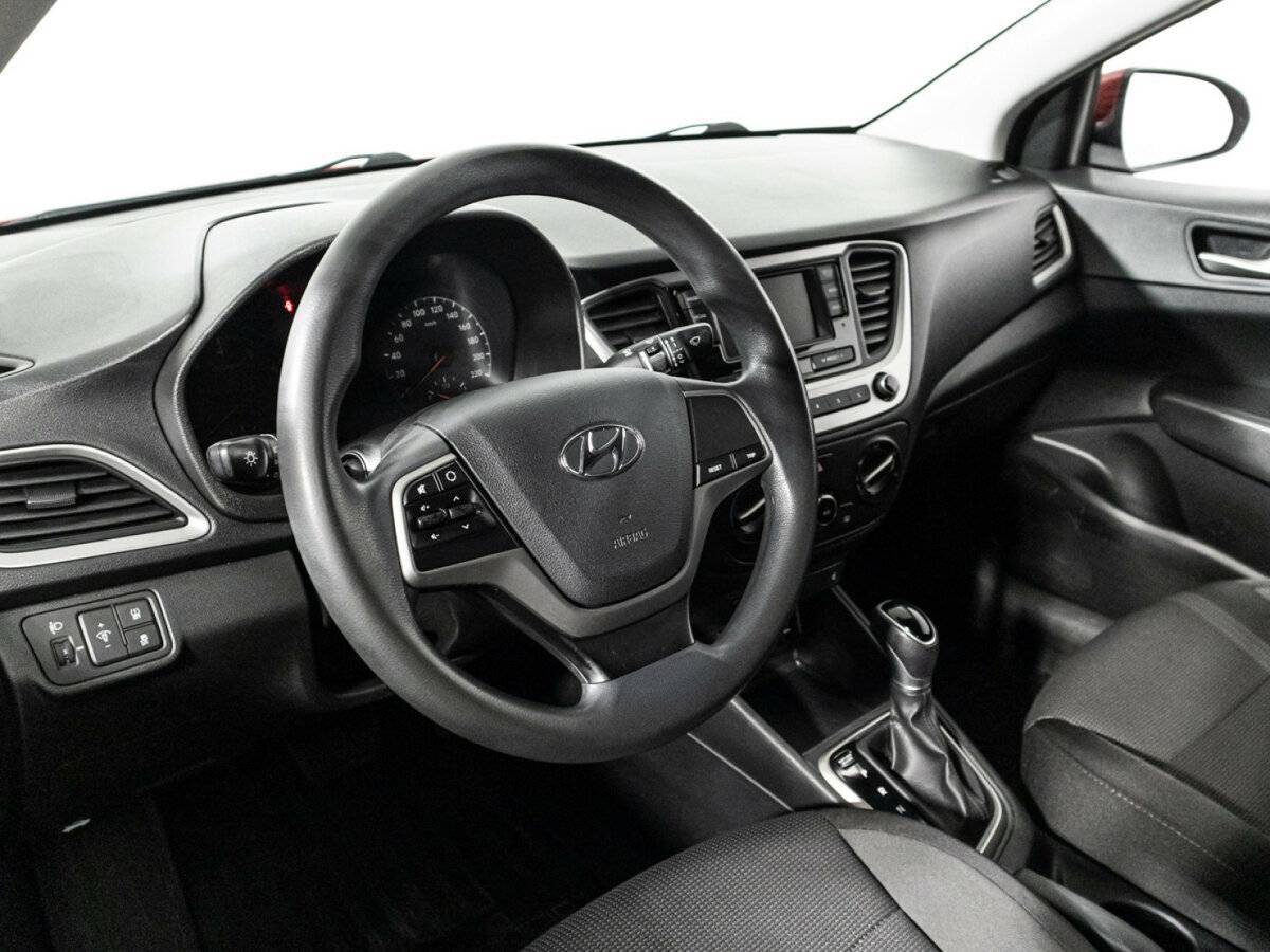 Купить Hyundai Solaris, 2018, 154 973 км, фото №11